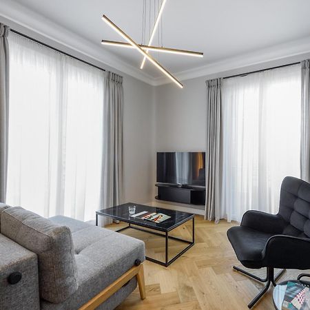 King Apartment Thessaloniki By Luxlikehome Salonicco Esterno foto