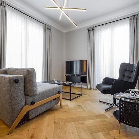 King Apartment Thessaloniki By Luxlikehome Salonicco Esterno foto