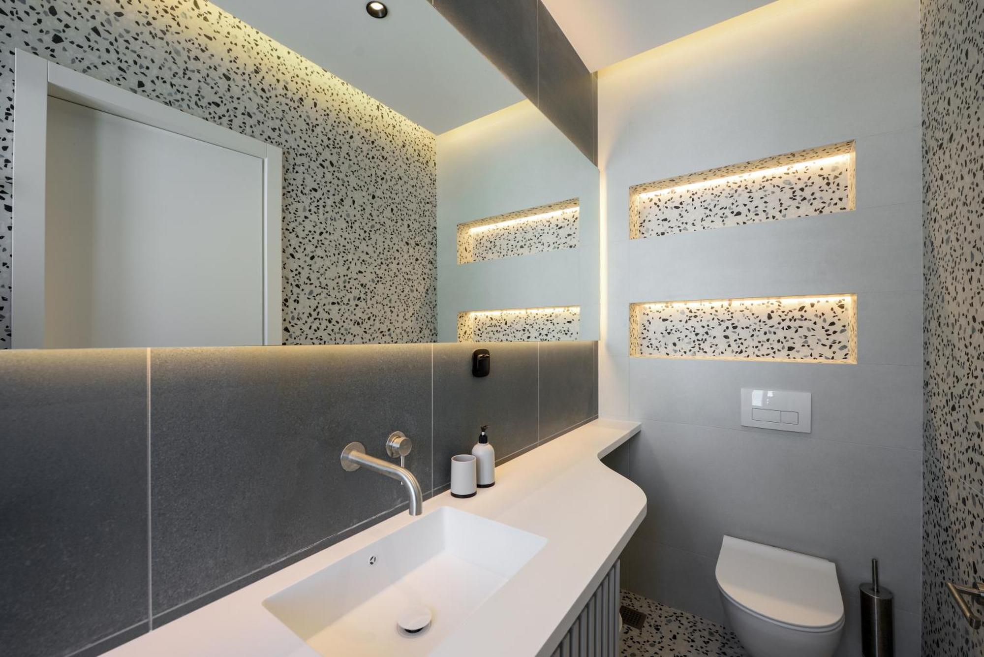 King Apartment Thessaloniki By Luxlikehome Salonicco Esterno foto