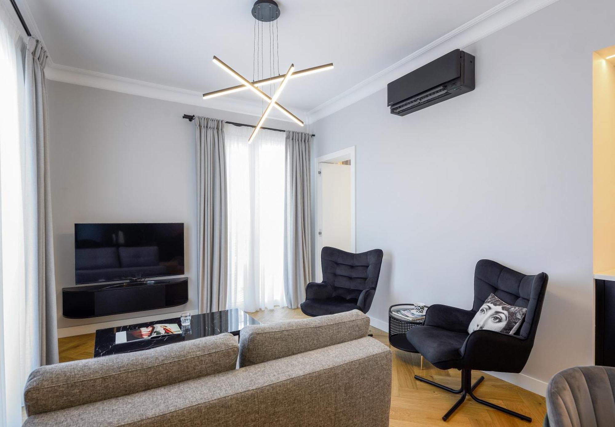 King Apartment Thessaloniki By Luxlikehome Salonicco Esterno foto