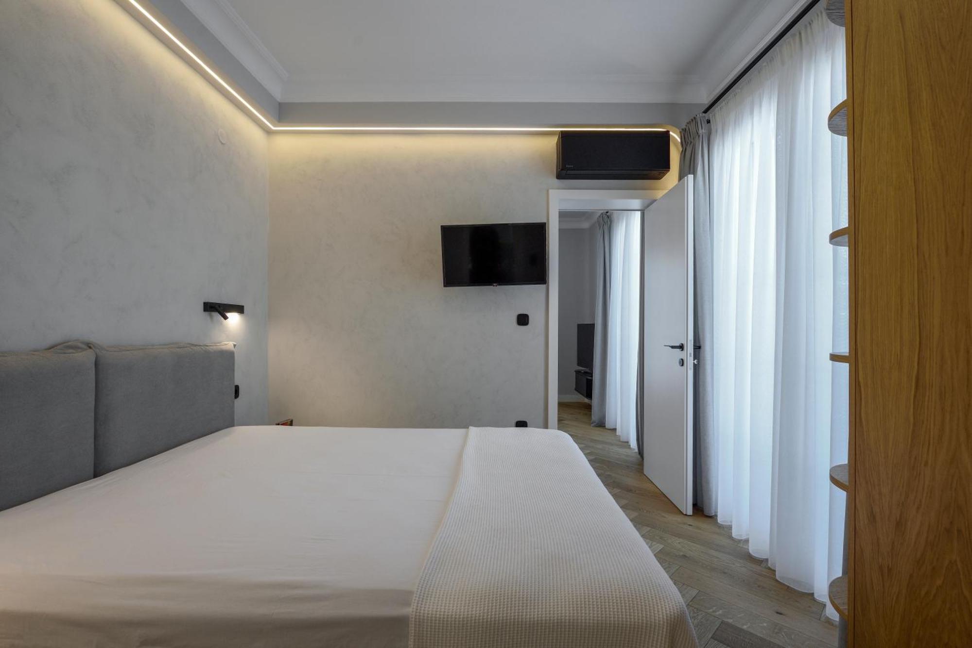King Apartment Thessaloniki By Luxlikehome Salonicco Esterno foto