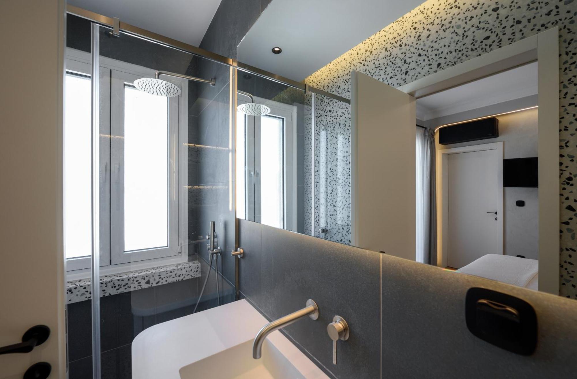 King Apartment Thessaloniki By Luxlikehome Salonicco Esterno foto
