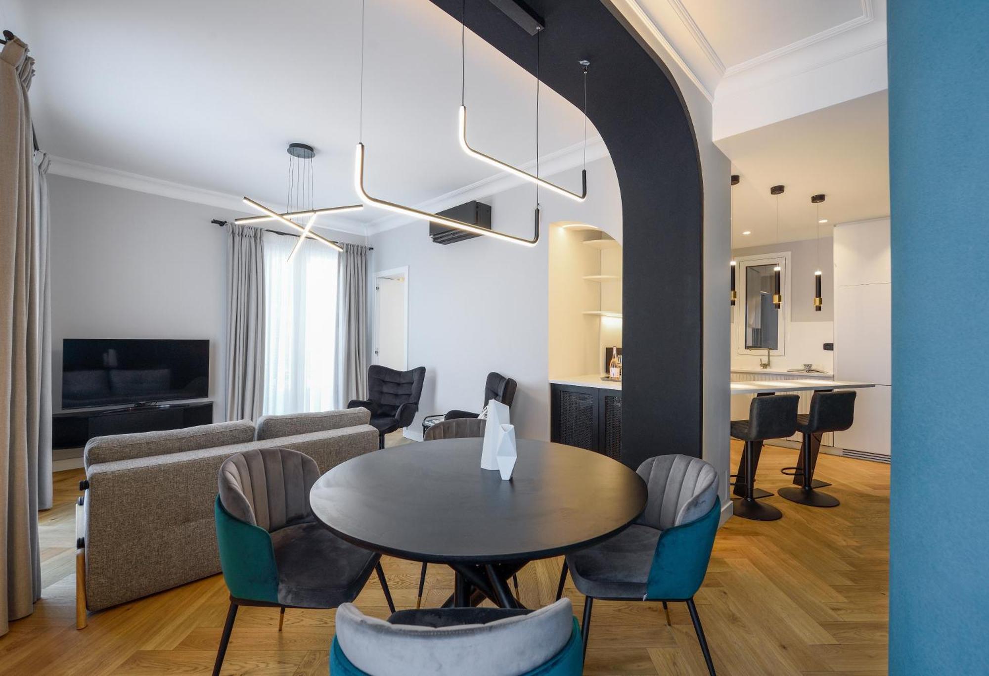 King Apartment Thessaloniki By Luxlikehome Salonicco Esterno foto